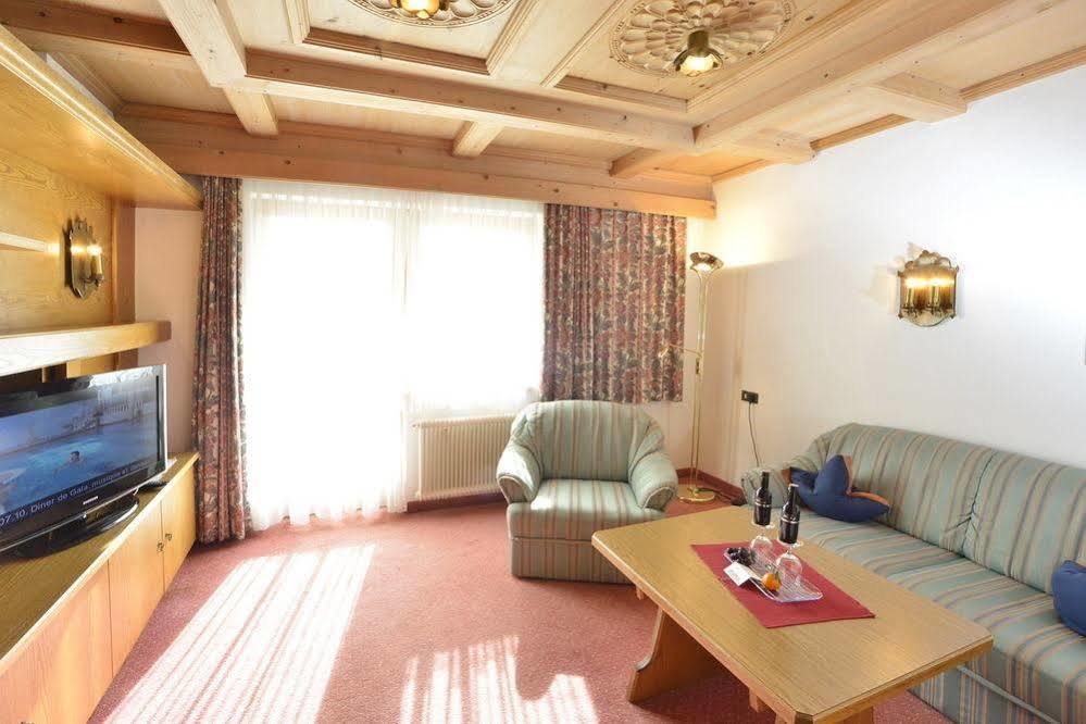 Hotel Residenz Hochland Seefeld no Tirol Exterior foto